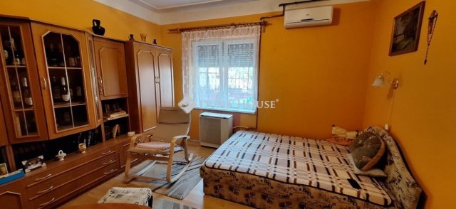 Eladó téglalakás, Budapesten, X. kerületben 54 M Ft, 1 szobás
