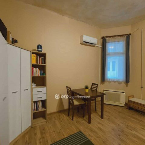 Eladó téglalakás, Budapesten, VIII. kerületben 51.9 M Ft