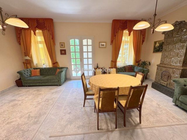 Eladó családi ház, Nagyhalászban 195 M Ft, 4+1 szobás