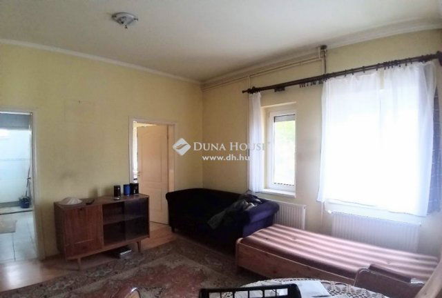 Eladó ipari ingatlan, Szigetújfalun 250 M Ft