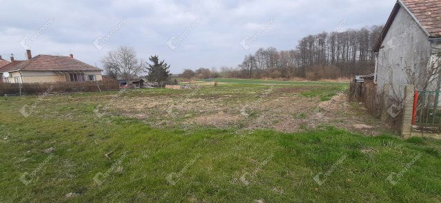 Eladó telek, Győrváron 5 M Ft / költözzbe.hu