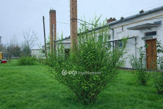 Eladó ipari ingatlan, Füzesabonyban 69.9 M Ft