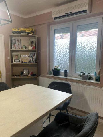 Eladó családi ház, Tiszakécskén 70 M Ft, 6+1 szobás