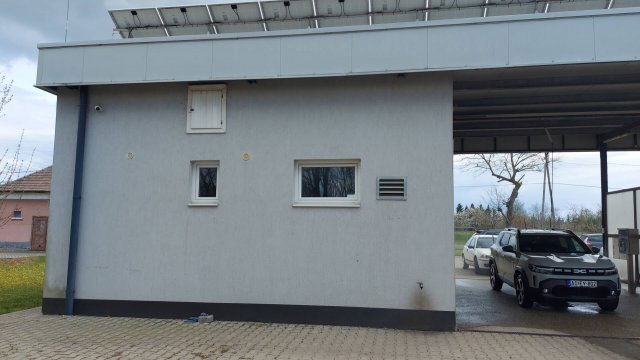 Eladó ipari ingatlan, Orosházán 150 M Ft / költözzbe.hu