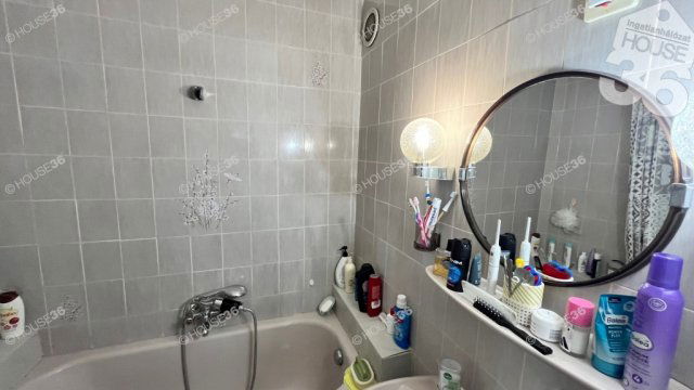 Eladó panellakás, Kecskeméten 45 M Ft, 3 szobás