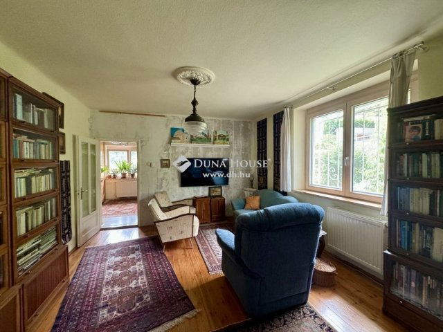 Eladó családi ház, Budapesten, III. kerületben 161.5 M Ft