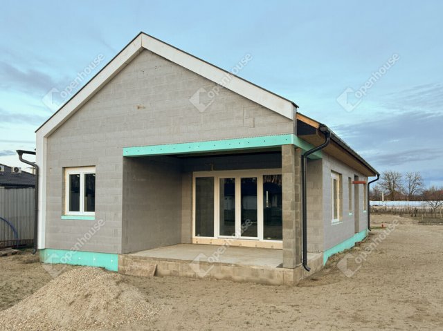 Eladó családi ház, Mórahalmon 52.665 M Ft, 4 szobás