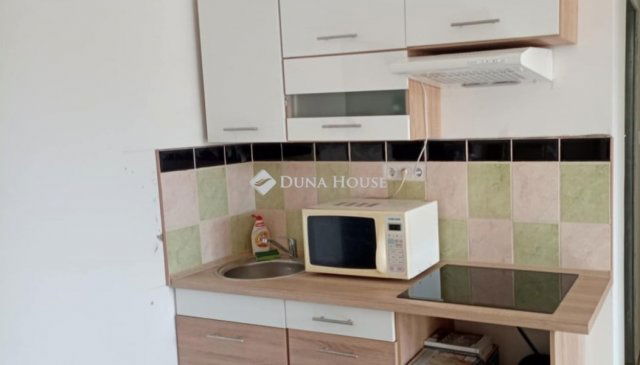 Eladó téglalakás, Budapesten, XXI. kerületben 30 M Ft, 1 szobás