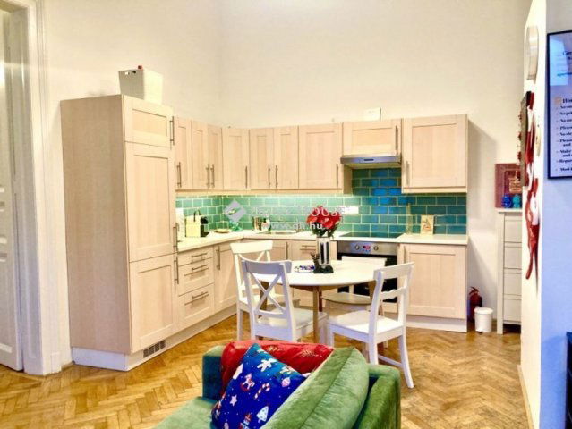 Eladó téglalakás, Budapesten, VI. kerületben 103.5 M Ft