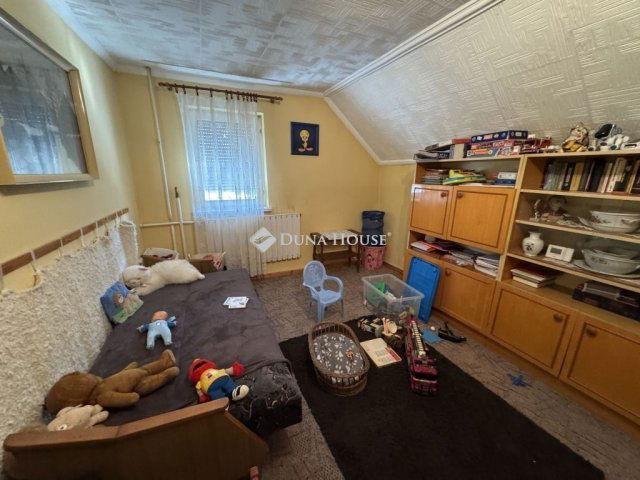 Eladó családi ház, Kecskeméten 99 M Ft, 4 szobás