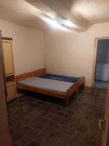 Eladó családi ház, Vargán 9.5 M Ft, 2 szobás