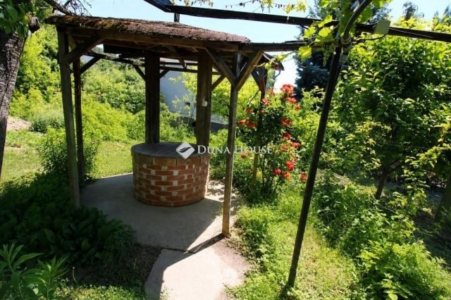 Eladó családi ház, Budaörsön 385 M Ft, 6 szobás