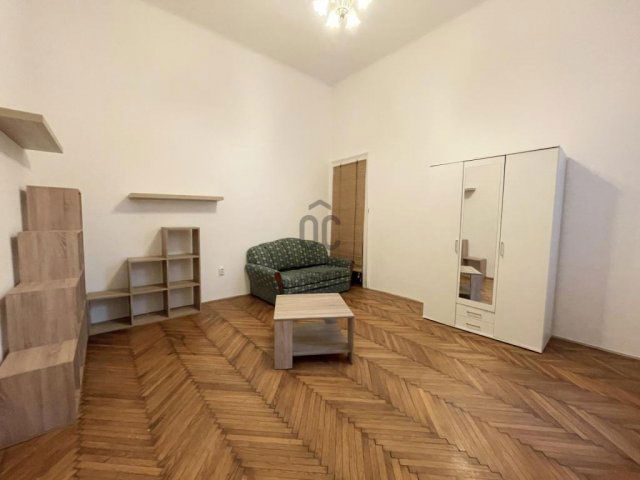 Eladó téglalakás, Budapesten, V. kerületben 75.9 M Ft, 2 szobás