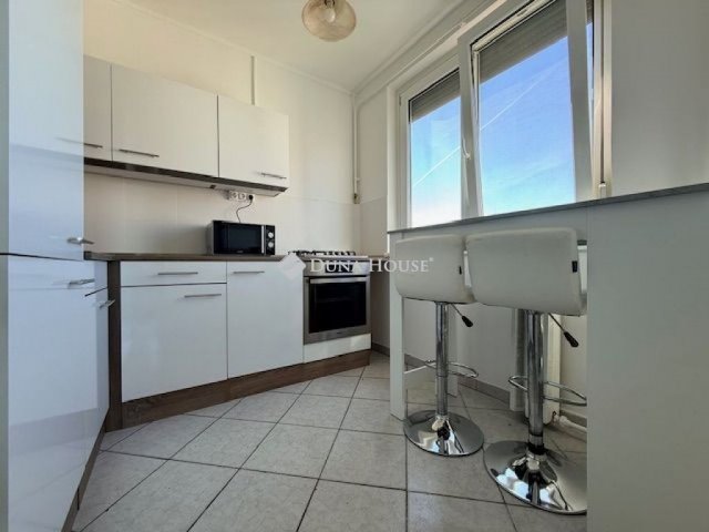 Kiadó panellakás, albérlet, Kecskeméten 170 E Ft / hó, 2 szobás