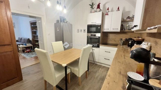 Eladó téglalakás, Szombathelyen 54.9 M Ft, 2 szobás