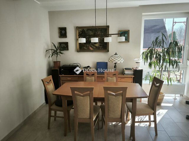 Eladó családi ház, Győrött, Hortenzia utcában 98 M Ft