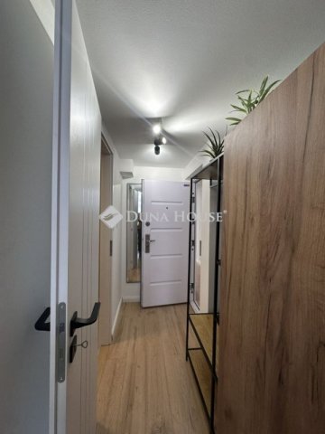 Eladó téglalakás, Budapesten, IX. kerületben 37.9 M Ft, 1 szobás