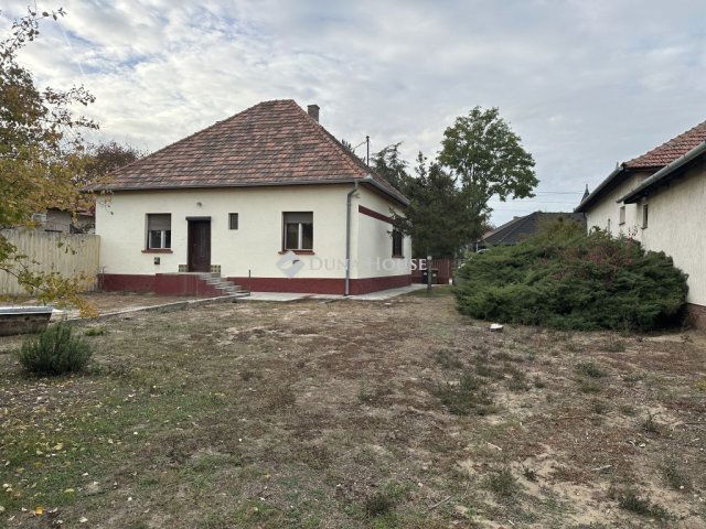 Eladó családi ház, Lakitelken 36.9 M Ft, 3 szobás