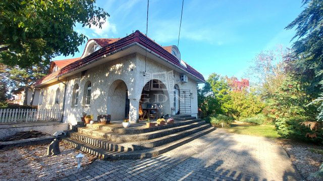 Eladó ikerház, Budapesten, XVI. kerületben 149.9 M Ft, 3 szobás