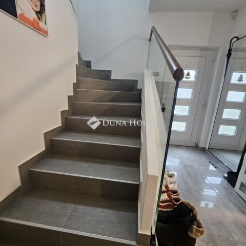 Eladó ikerház, Budapesten, XVII. kerületben 133.9 M Ft