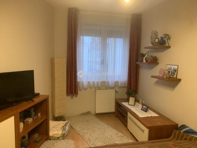 Eladó téglalakás, Zalaegerszegen 61.99 M Ft, 3 szobás