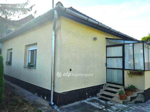 Eladó családi ház, Érden 89 M Ft, 2+1 szobás