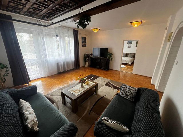 Eladó téglalakás, Gödöllőn 109.9 M Ft, 5 szobás