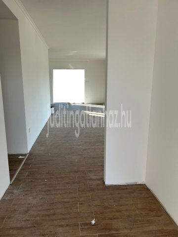 Eladó családi ház, Nyírtelken 74.5 M Ft, 4 szobás