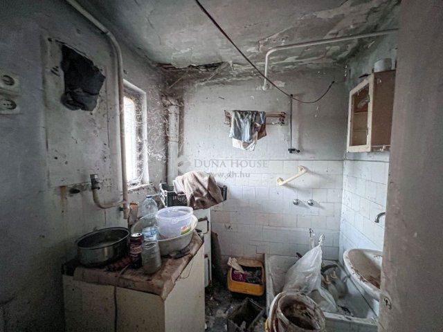 Eladó családi ház, Budapesten, XX. kerületben 37.9 M Ft