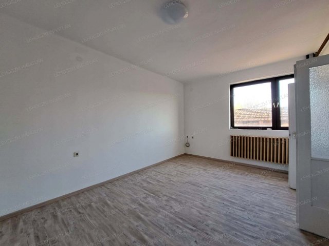 Eladó családi ház, Nagyhalászban 28.9 M Ft, 4 szobás