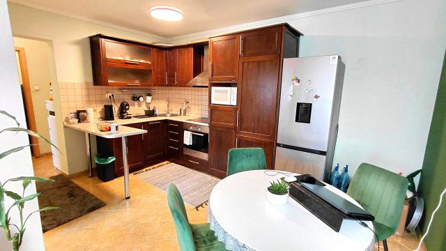 Eladó téglalakás, Székesfehérvárott 63.4 M Ft, 2+1 szobás