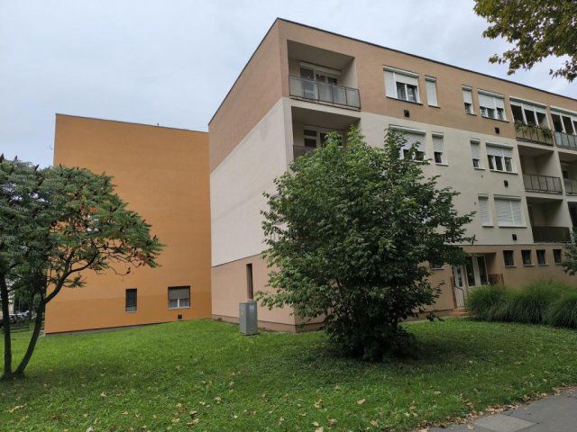 Eladó téglalakás, Nagykanizsán 32.99 M Ft, 2 szobás