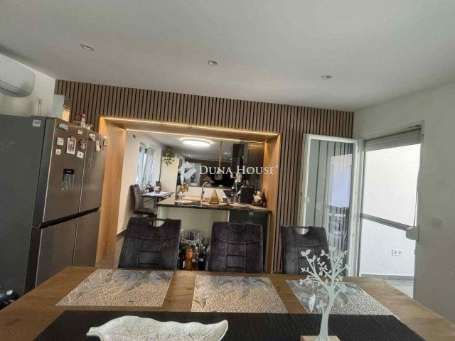 Eladó családi ház, Pellérden 159 M Ft, 4 szobás