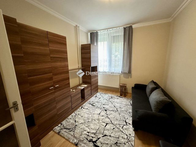 Kiadó téglalakás, albérlet, Kecskeméten, Széchenyi körúton