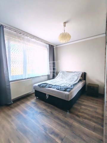 Eladó panellakás, Százhalombattán 59.9 M Ft, 2 szobás