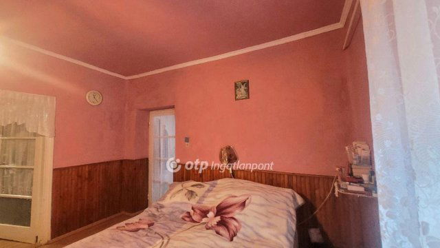 Eladó családi ház, Jászberényben 34.9 M Ft, 3 szobás