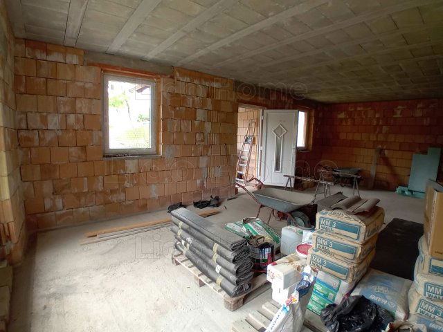 Eladó családi ház, Öskün 47.5 M Ft, 2 szobás