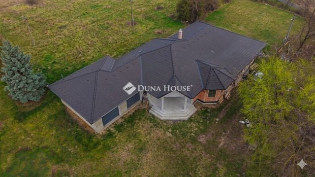 Eladó családi ház, Tóalmáson 109 M Ft, 4 szobás