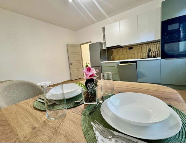 Kiadó panellakás, albérlet, Pécsett, Endre utcában, 2 szobás