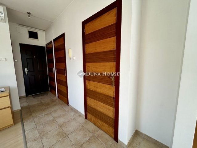 Eladó téglalakás, Budapesten, III. kerületben 69.9 M Ft