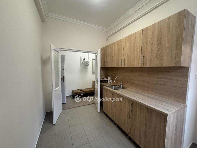 Eladó téglalakás, Debrecenben 64.9 M Ft, 2 szobás