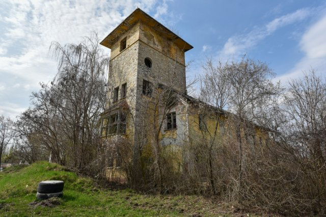 Eladó ipari ingatlan, Veszprémben 44.99 M Ft