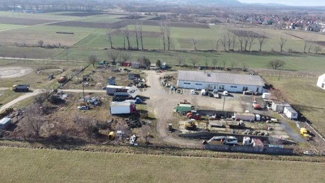Eladó ipari ingatlan, Veszprémben, Zirci utcában 220 M Ft