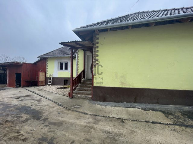 Eladó családi ház, Erdőkövesden 14 M Ft, 2 szobás