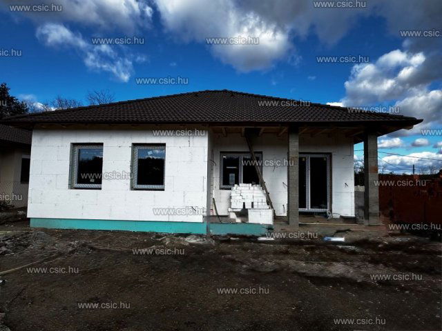 Eladó családi ház, Erdőkertesen 85 M Ft, 4 szobás