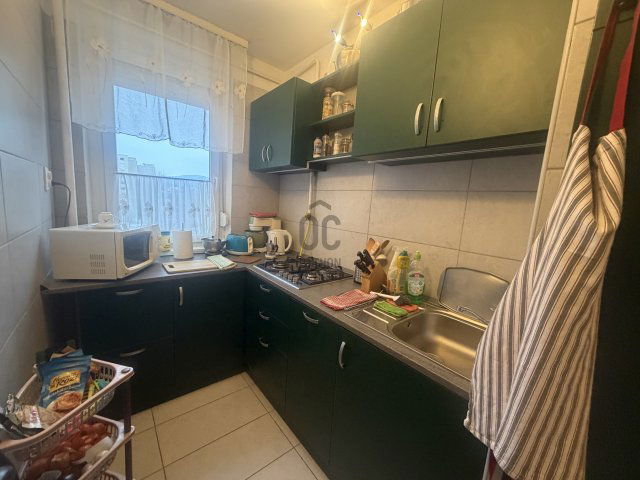 Eladó panellakás, III. kerületben, Zsirai Miklós utcában