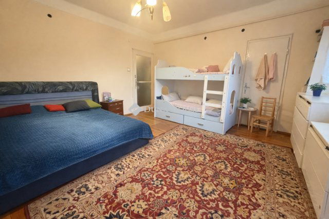 Eladó téglalakás, Budapesten, XXI. kerületben, Orion utcában