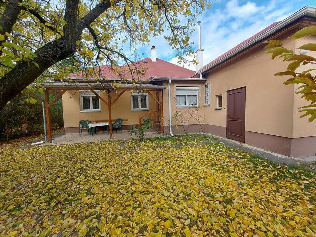 Eladó családi ház, Gödön 104.9 M Ft, 3+1 szobás