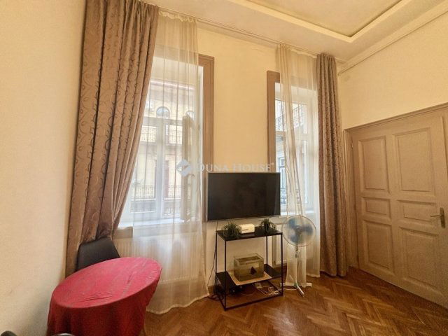 Eladó téglalakás, Budapesten, VII. kerületben 67.5 M Ft