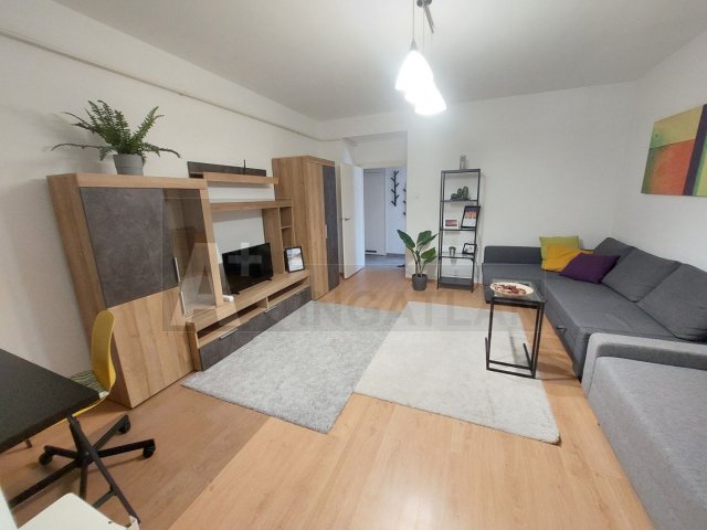 Kiadó téglalakás, albérlet, Szegeden 250 E Ft / hó, 2 szobás
